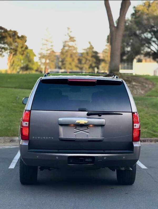 2013 Chevrolet Suburban LT