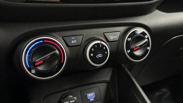 2021 Hyundai Venue SE