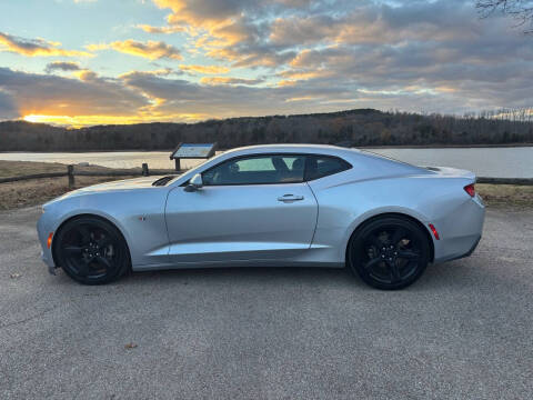 2017 Chevrolet Camaro for sale at Monroe Auto's, LLC in Parsons TN