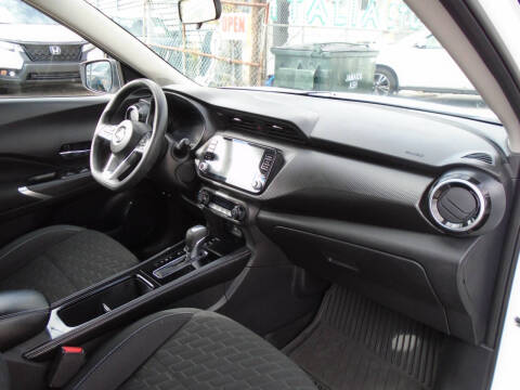 2021 Nissan Kicks SV