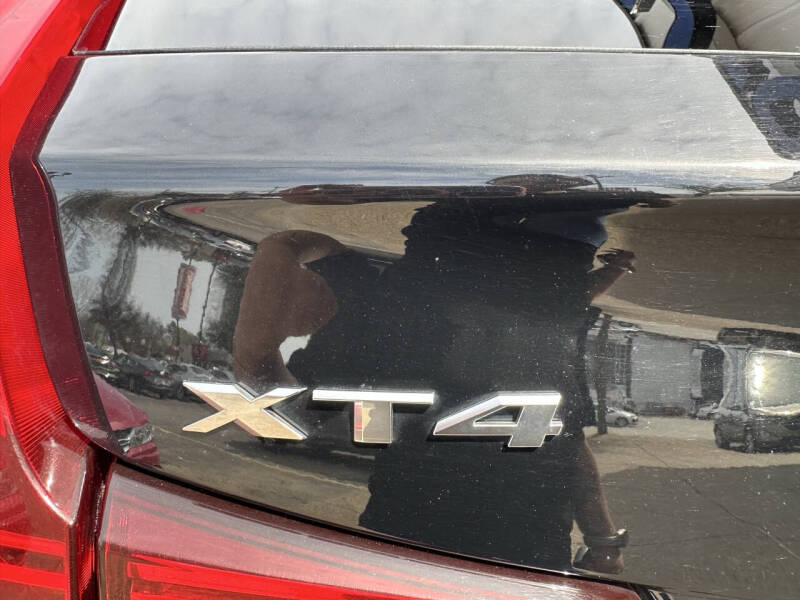 2019 Cadillac XT4 Luxury