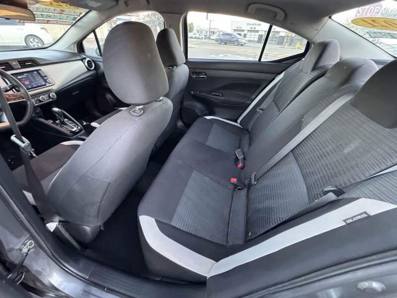 2021 Nissan Versa SV