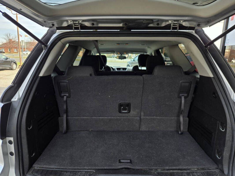 2016 GMC Acadia SLE-1