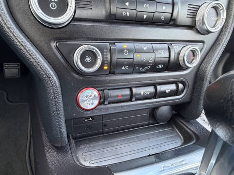 2020 Ford Mustang EcoBoost