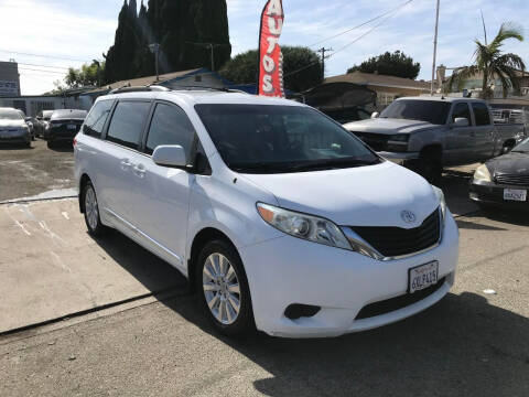 2012 Toyota Sienna for sale at LR AUTO INC in Santa Ana CA