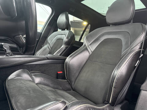 2017 Volvo XC90 T6 R-Design