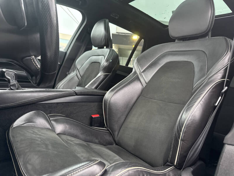 2017 Volvo XC90 T6 R-Design