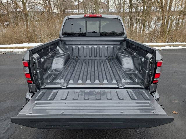 2022 Nissan Frontier SV