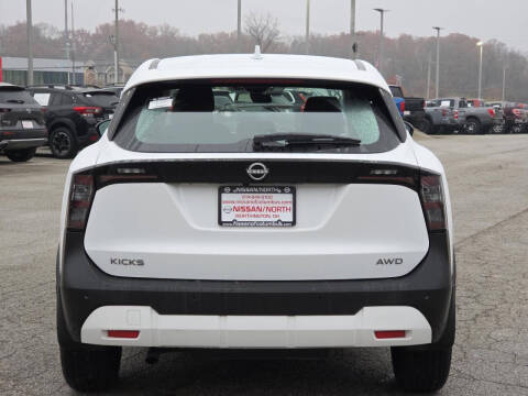 2025 Nissan Kicks S