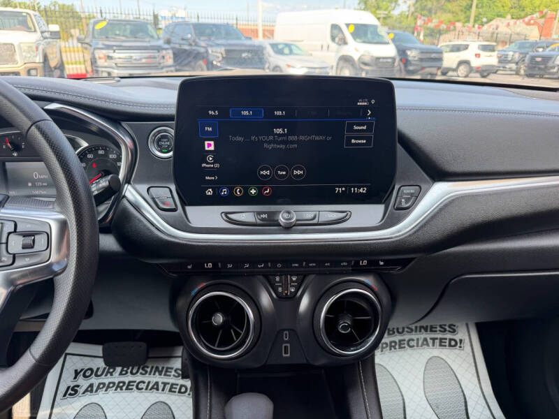 2025 Chevrolet Blazer LT
