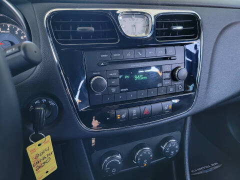 2014 Chrysler 200 Touring