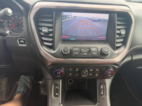 2017 GMC Acadia SLT-1