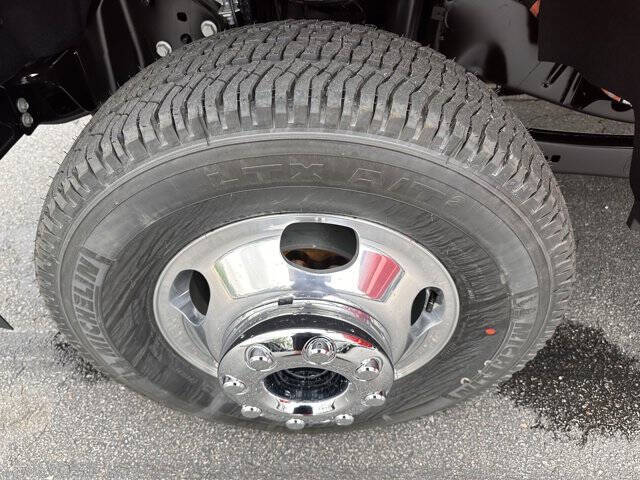 2025 Ford F-350 Super Duty XL