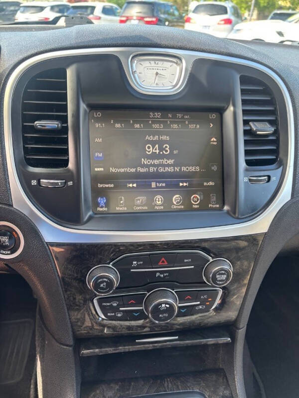 2015 Chrysler 300 C