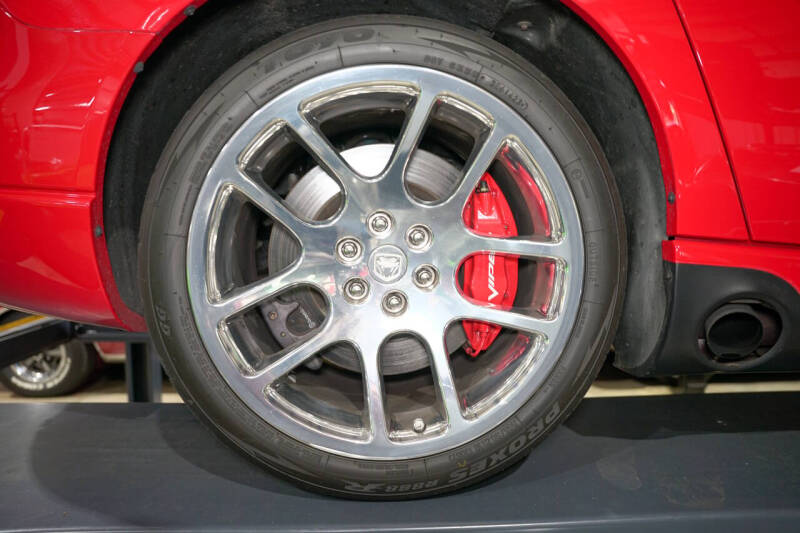 2004 Dodge Viper SRT-10