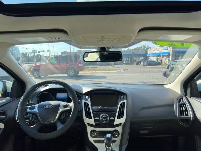 2012 Ford Focus Titanium