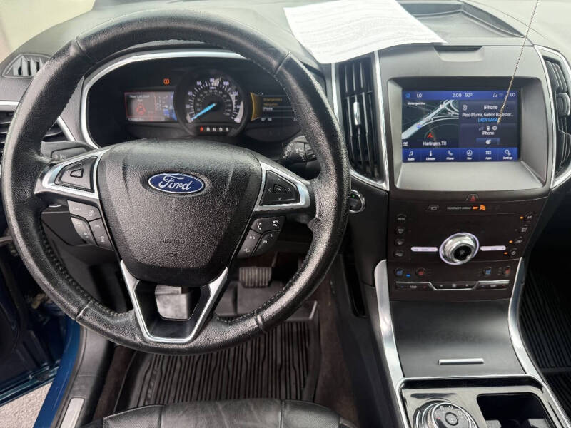 2020 Ford Edge Titanium