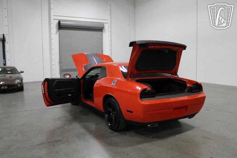 2009 Dodge Challenger SRT8