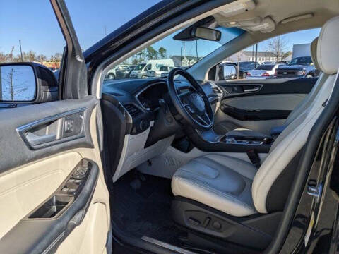 2020 Ford Edge Titanium