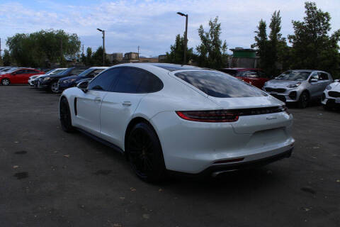 2018 Porsche Panamera