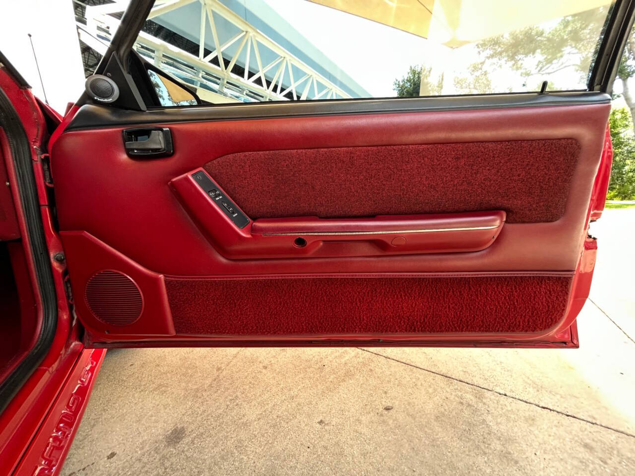1989 Ford Mustang 29