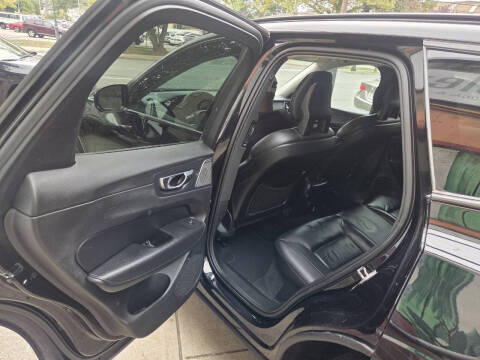 2018 Volvo XC60 T5 Momentum