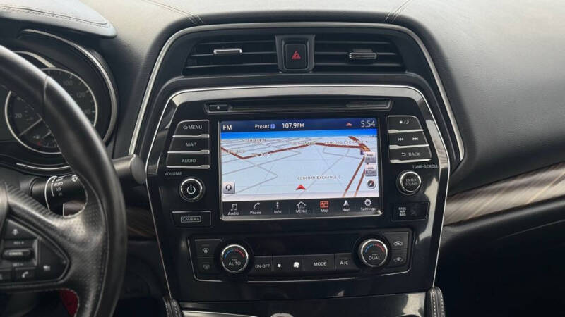 2017 Nissan Maxima Platinum