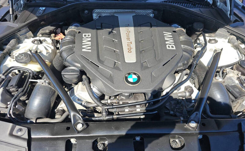 2013 BMW 7 Series 750Li xDrive