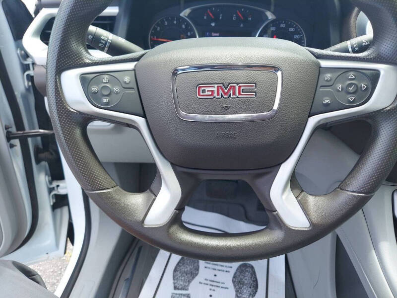 2022 GMC Acadia SLE