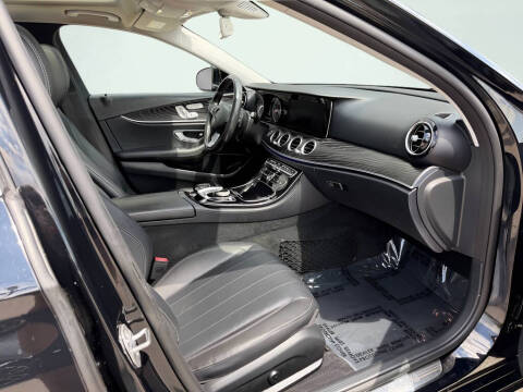 2017 Mercedes-Benz E-Class E 300 4MATIC
