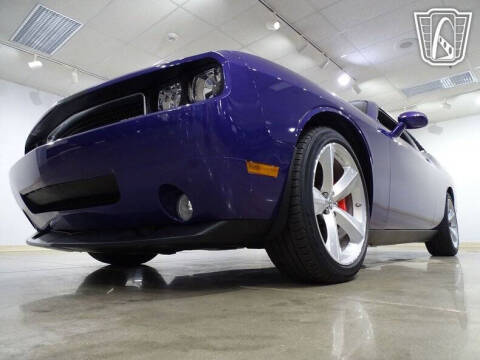 2010 Dodge Challenger SRT8