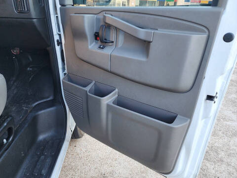 2022 Chevrolet Express 2500