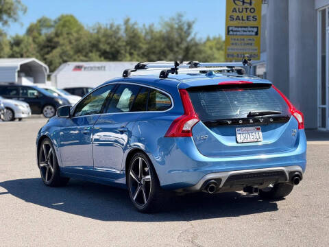 2016 Volvo V60 T6 Drive-E R-Design Platinum
