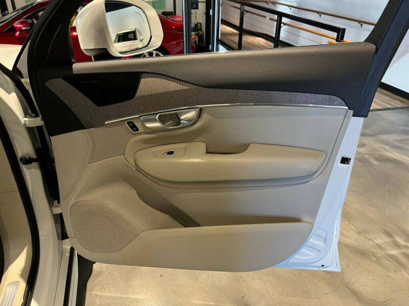 2023 Volvo XC90 B6 Plus Bright Theme 6P