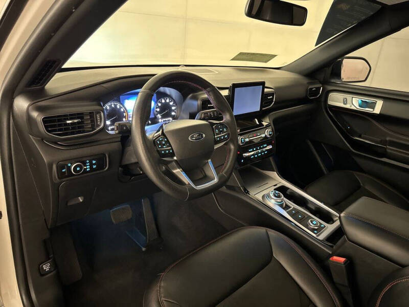 2023 Ford Explorer ST-Line