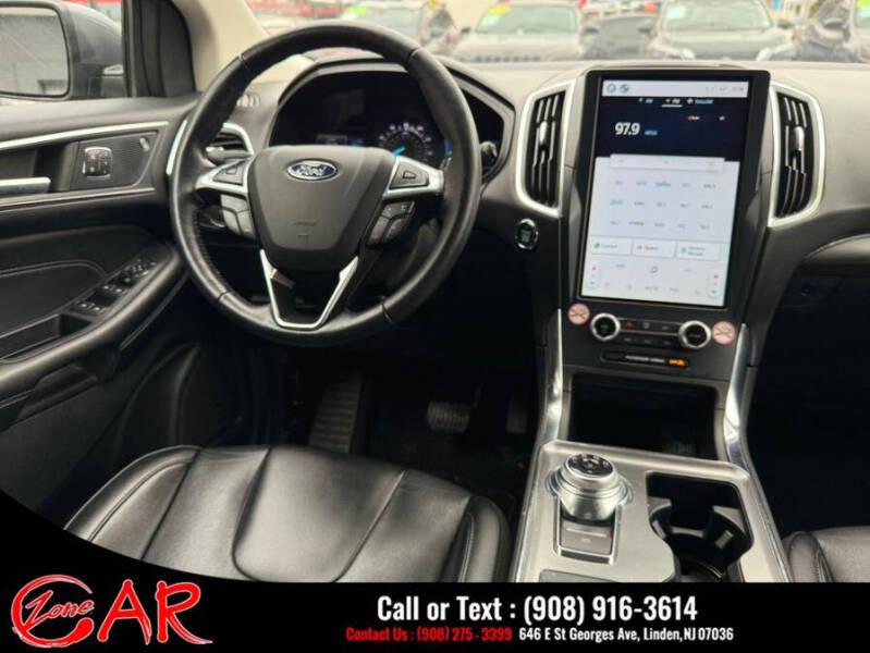 2022 Ford Edge Titanium