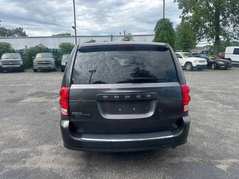 2015 Dodge Grand Caravan SE