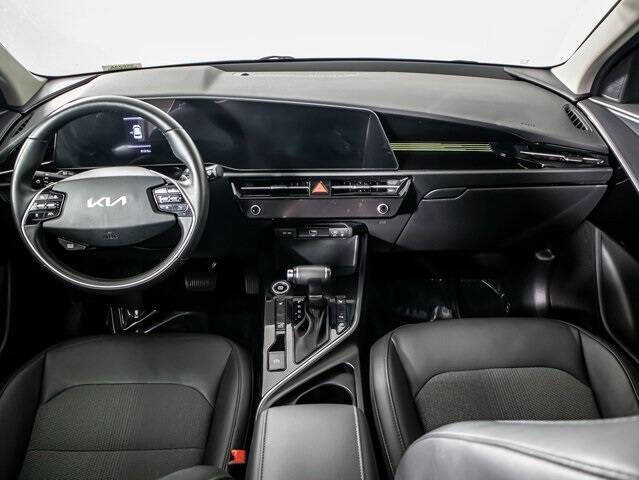 2023 Kia Niro EX