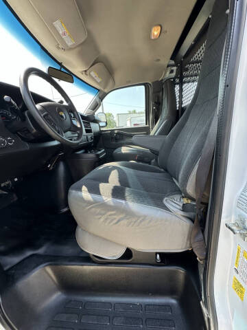 2021 Chevrolet Express 2500