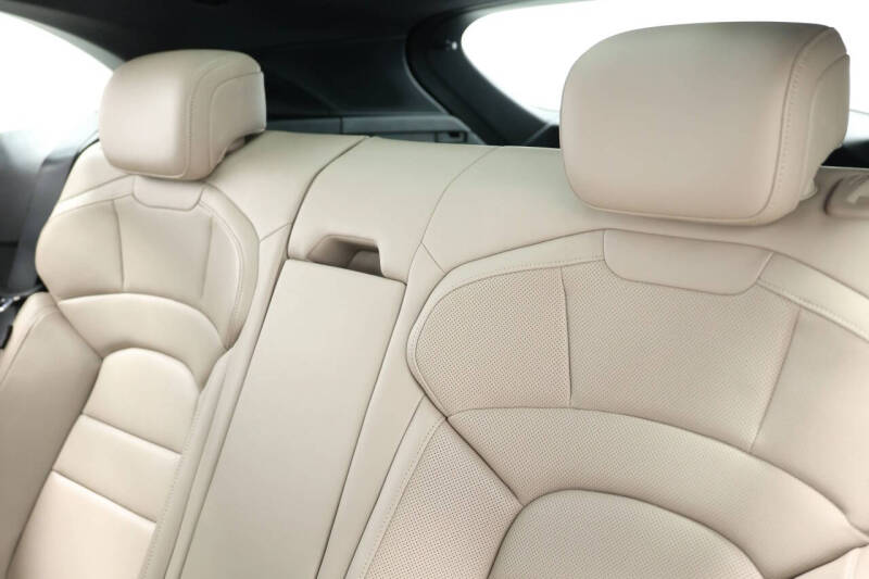 2022 Porsche Taycan 4 Cross Turismo