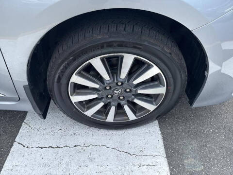 2018 Toyota Sienna LE 7-Passenger