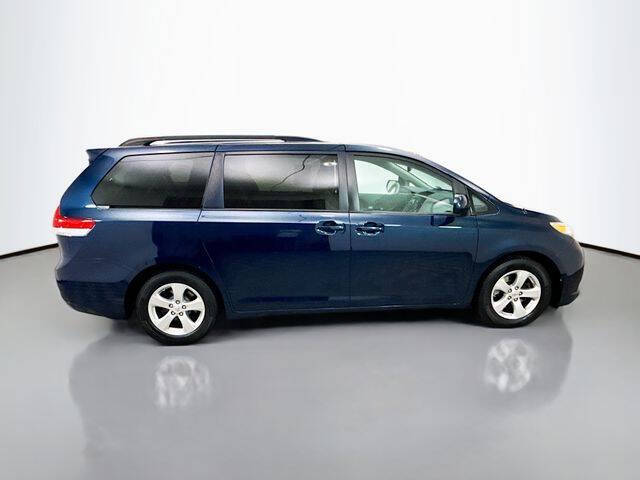 2012 Toyota Sienna