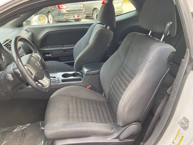 2014 Dodge Challenger SXT