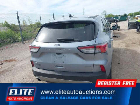 2022 Ford Escape SE