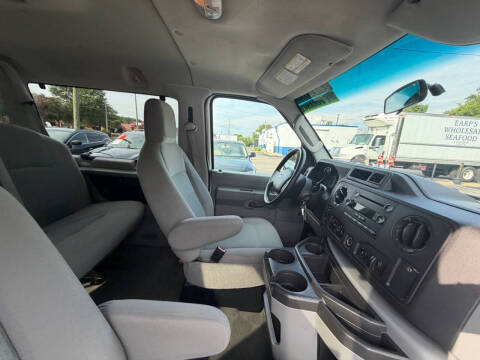 2010 Ford E-Series E-350 SD XL