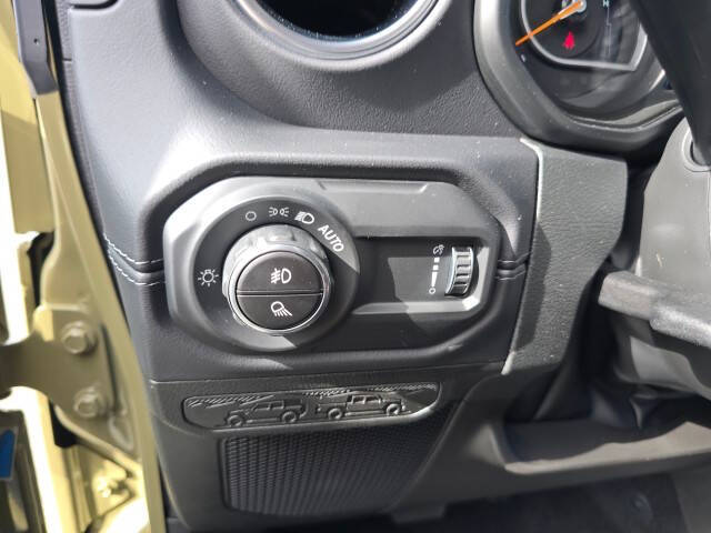 2025 Jeep Gladiator High Tide