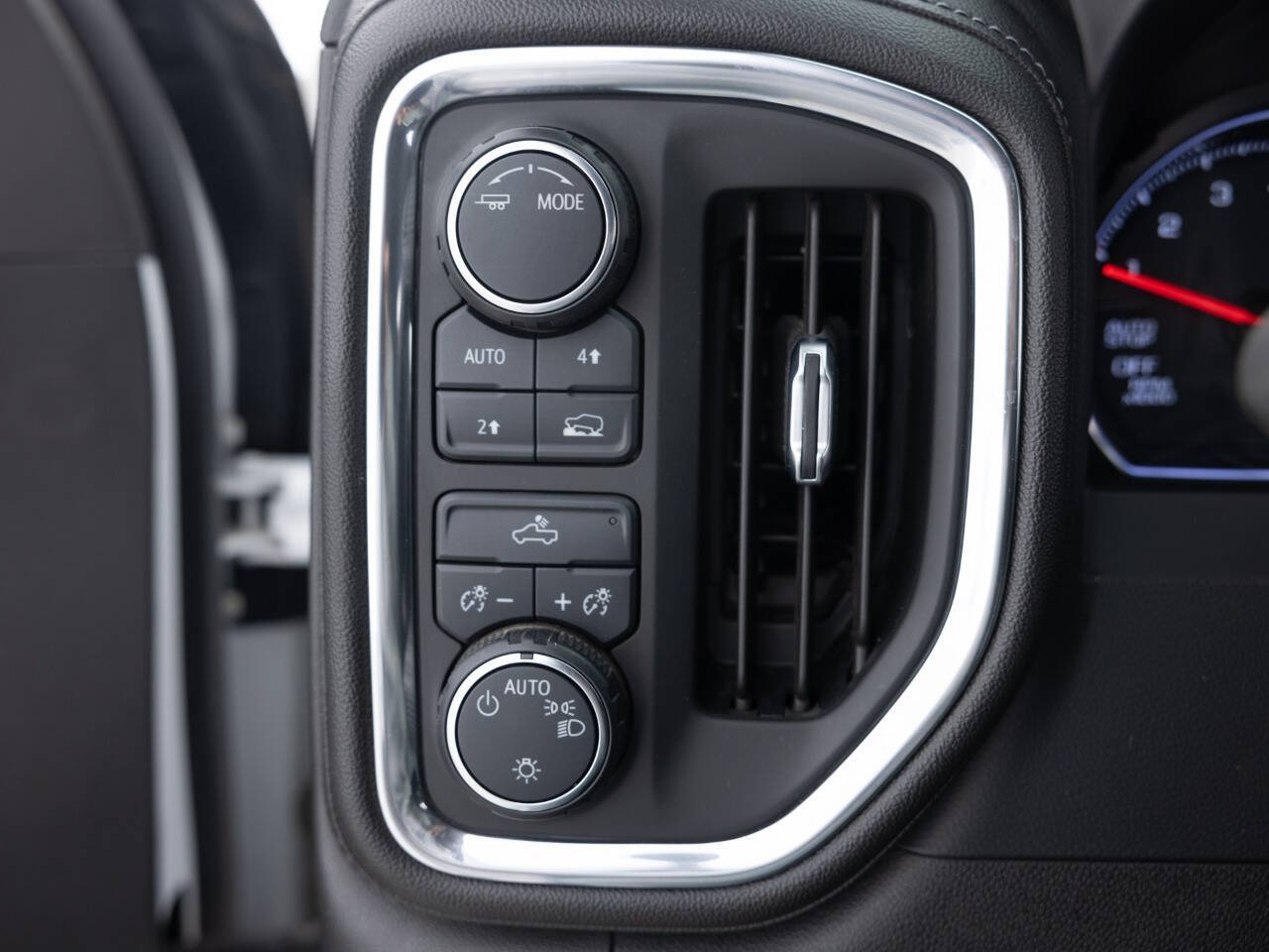 Used Car 2021 Chevrolet Silverado 1500  Lt 4x4 4dr Crew Cab 5.8 Ft. Sb W/1lt For Sale Under $30,000 In Coal City, Illinois