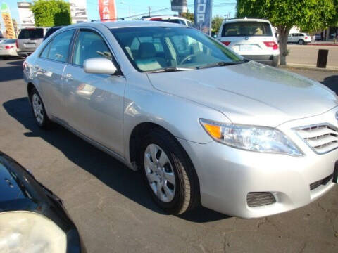 2009 Toyota Camry for sale at AUTOSHOPPER PLACE INC in Buena Park CA