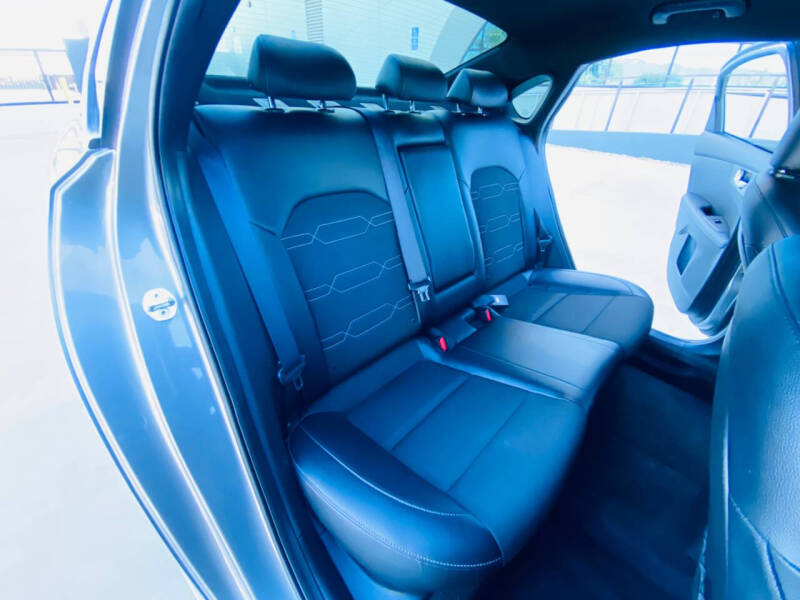 2022 Kia Forte GT Line