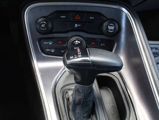 2016 Dodge Challenger SXT